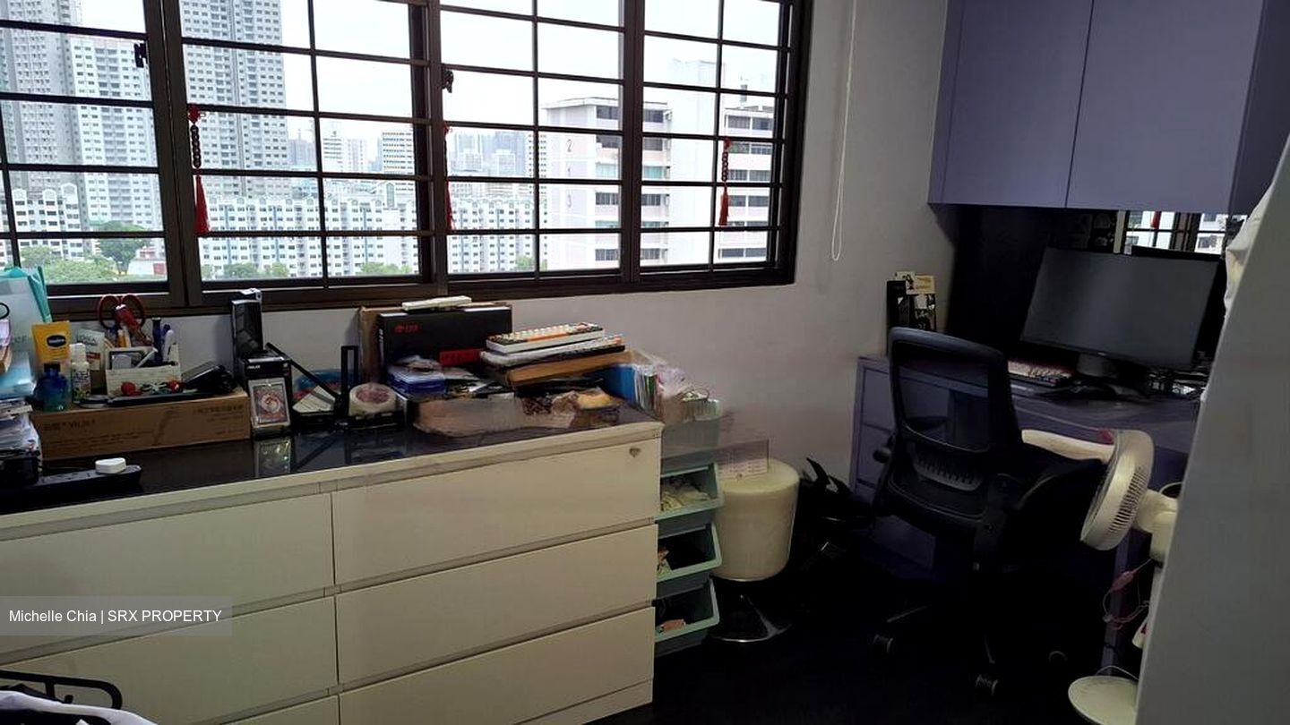 Blk 215 Lorong 8 Toa Payoh (Toa Payoh), HDB 5 Rooms #483893991